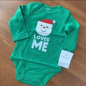 Carter’s “Santa Loves Me” Onesie (Size 6 Months)